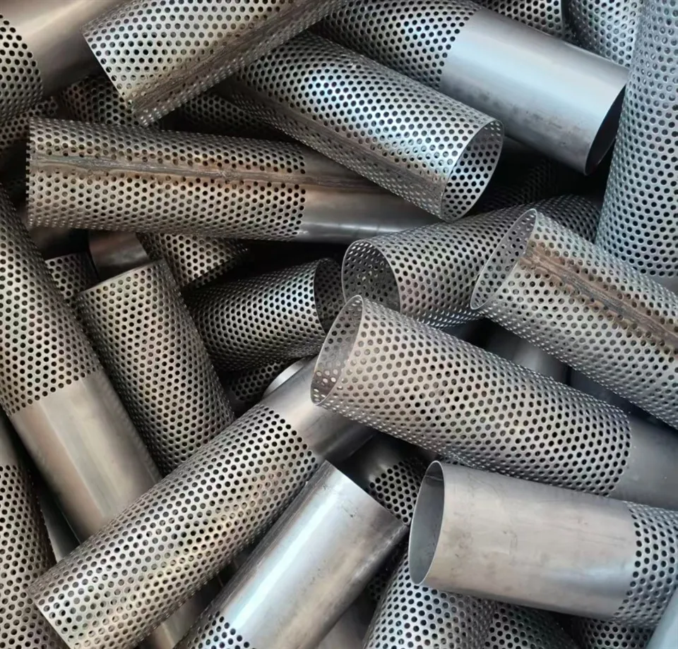 Paip Berlubang Untuk Muffler Ekzos